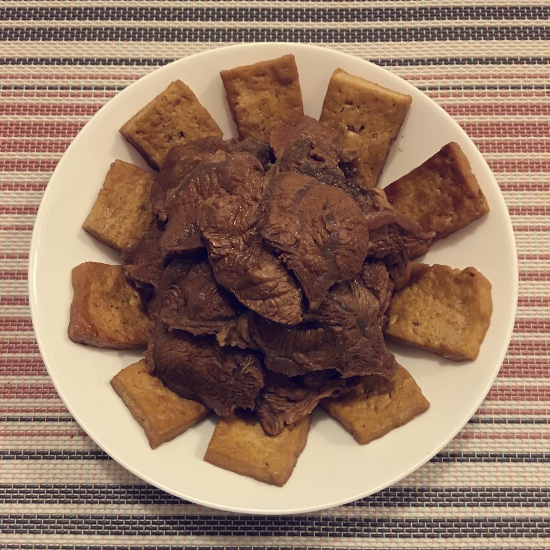 五香卤豆腐