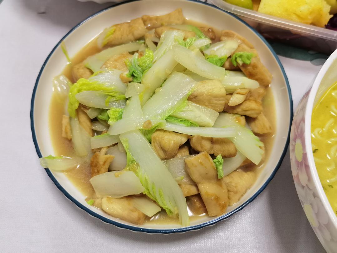 三步快手减脂菜-大白菜炒鸡胸肉
