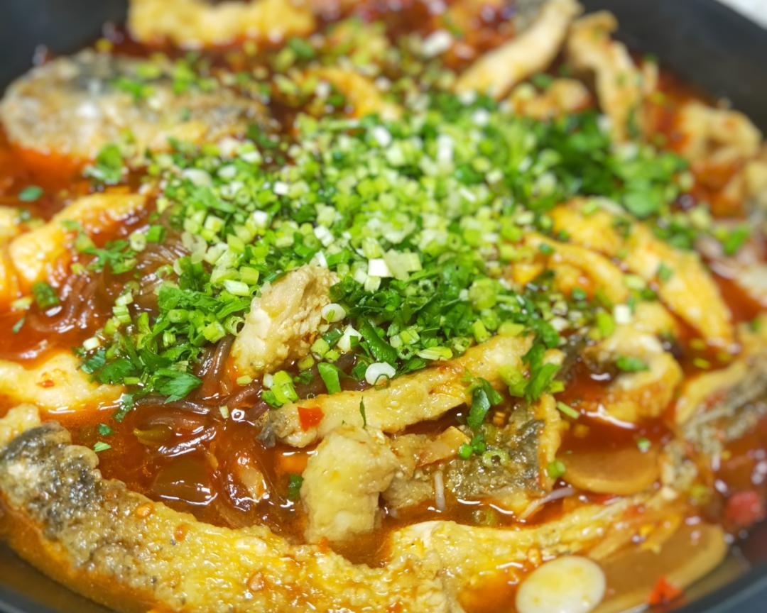 凉粉 藕片做配菜参照这个菜谱,大家做出 1 作品上传你做的粉条红烧鱼