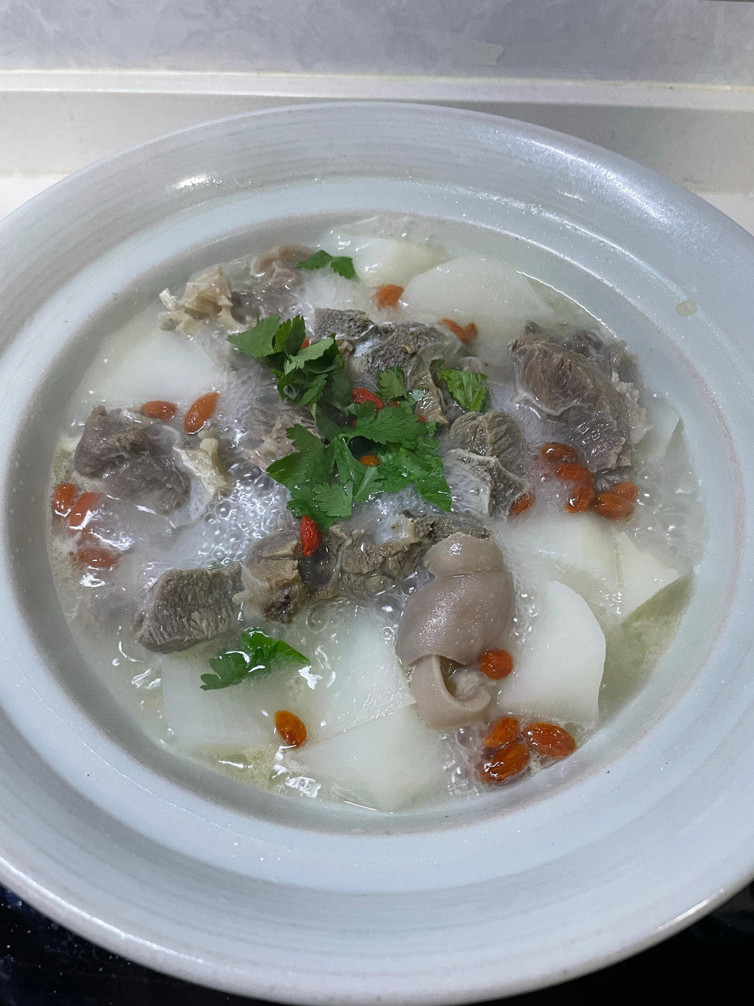 冬季暖锅，没有比萝卜炖羊肉更滋补的了