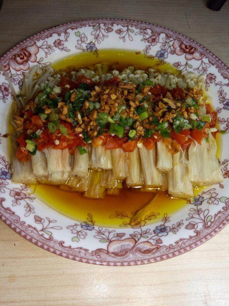剁椒金针菇