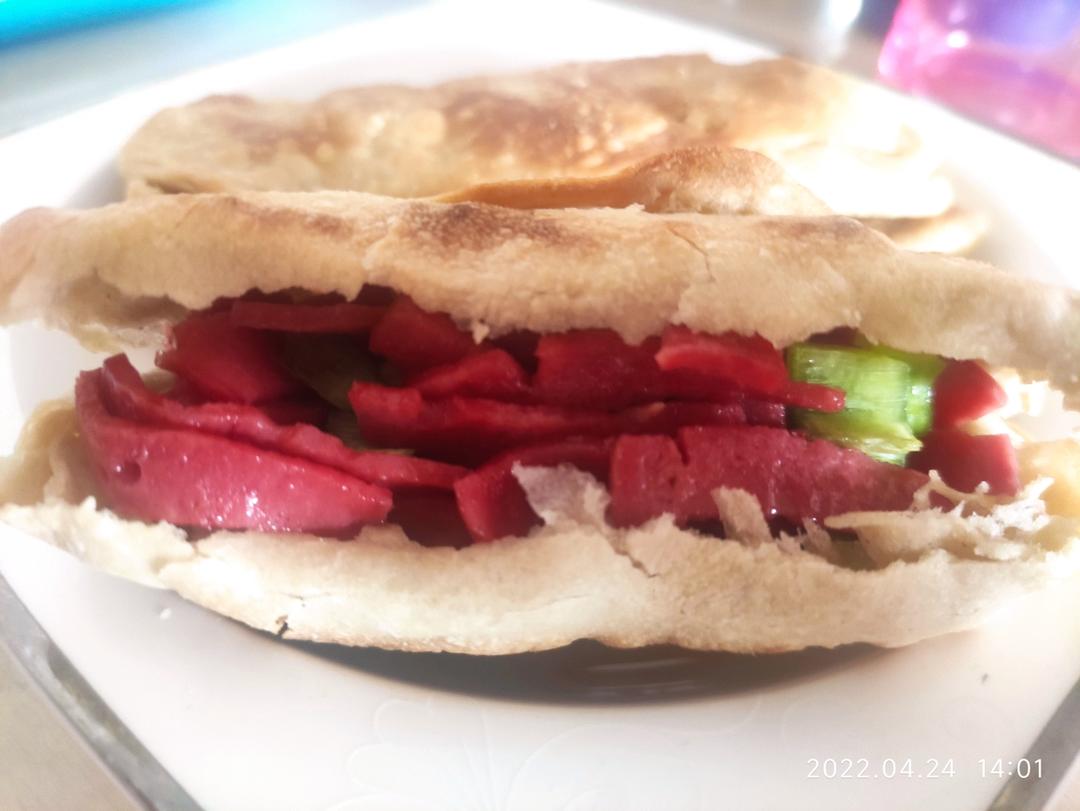 香酥夹肉火烧（河间驴肉火烧）