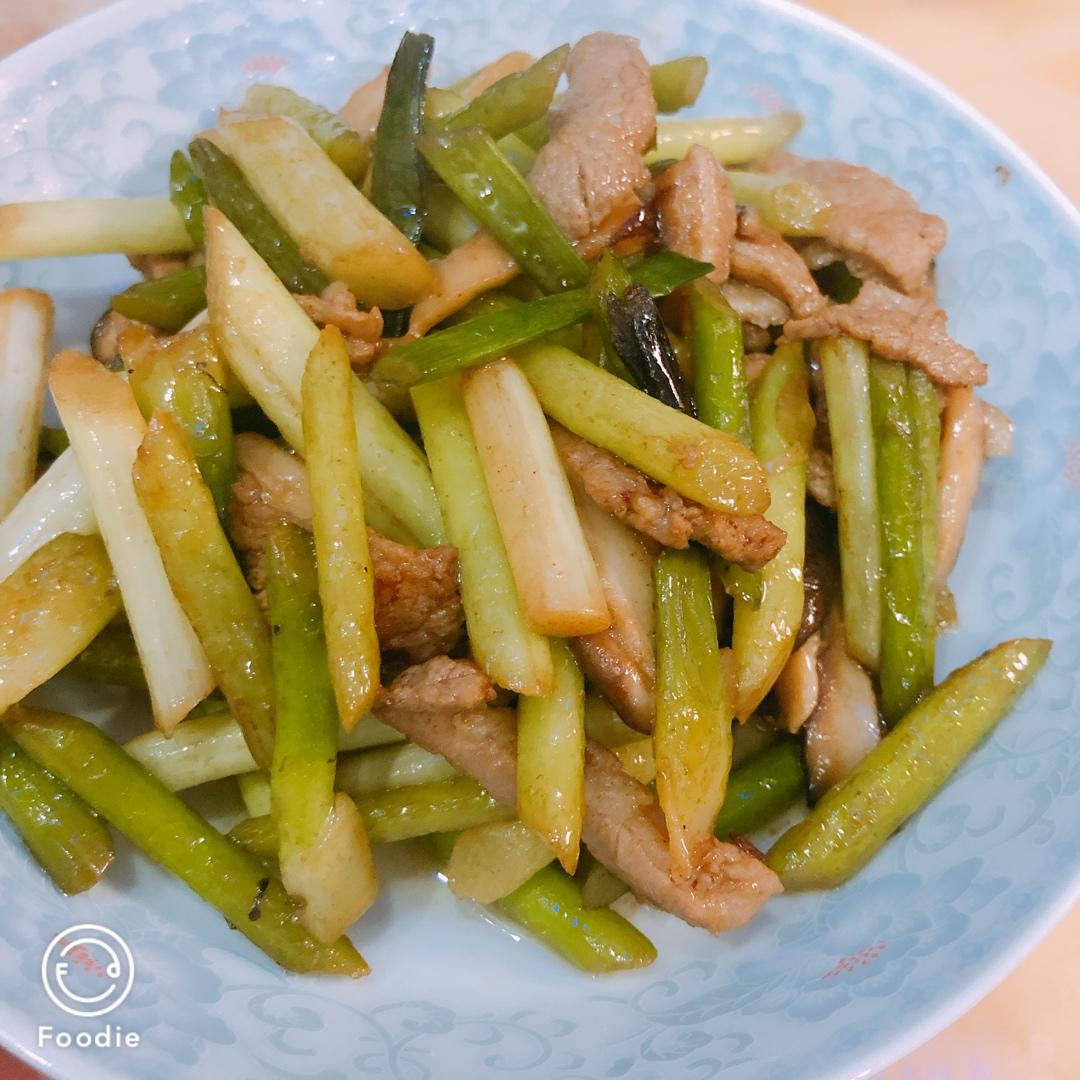 蒜苗炒肉