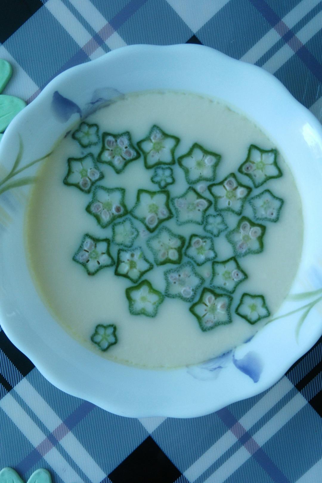 颜值控-做一朵开在碗里的花秋葵蒸水蛋