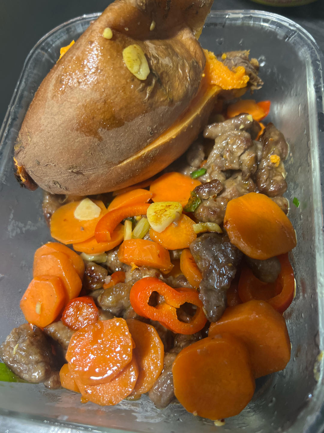 营养美味胡萝卜丝炒牛肉