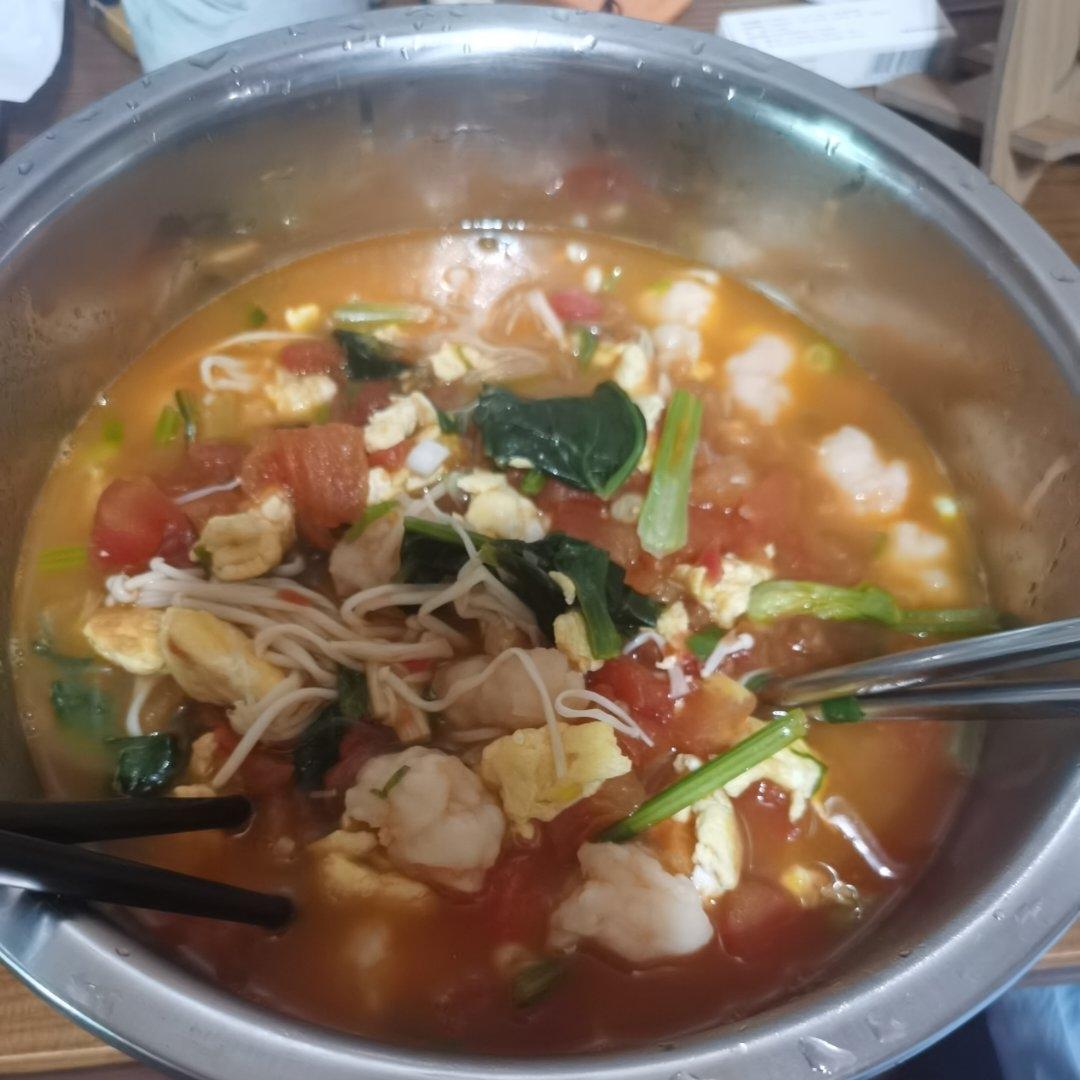 番茄虾滑粉丝煲