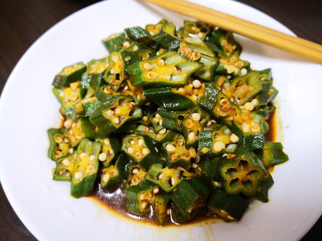 简单好吃的炒秋葵