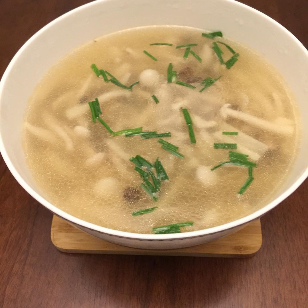 tb大飞哥做的冬日暖汤菌菇汤