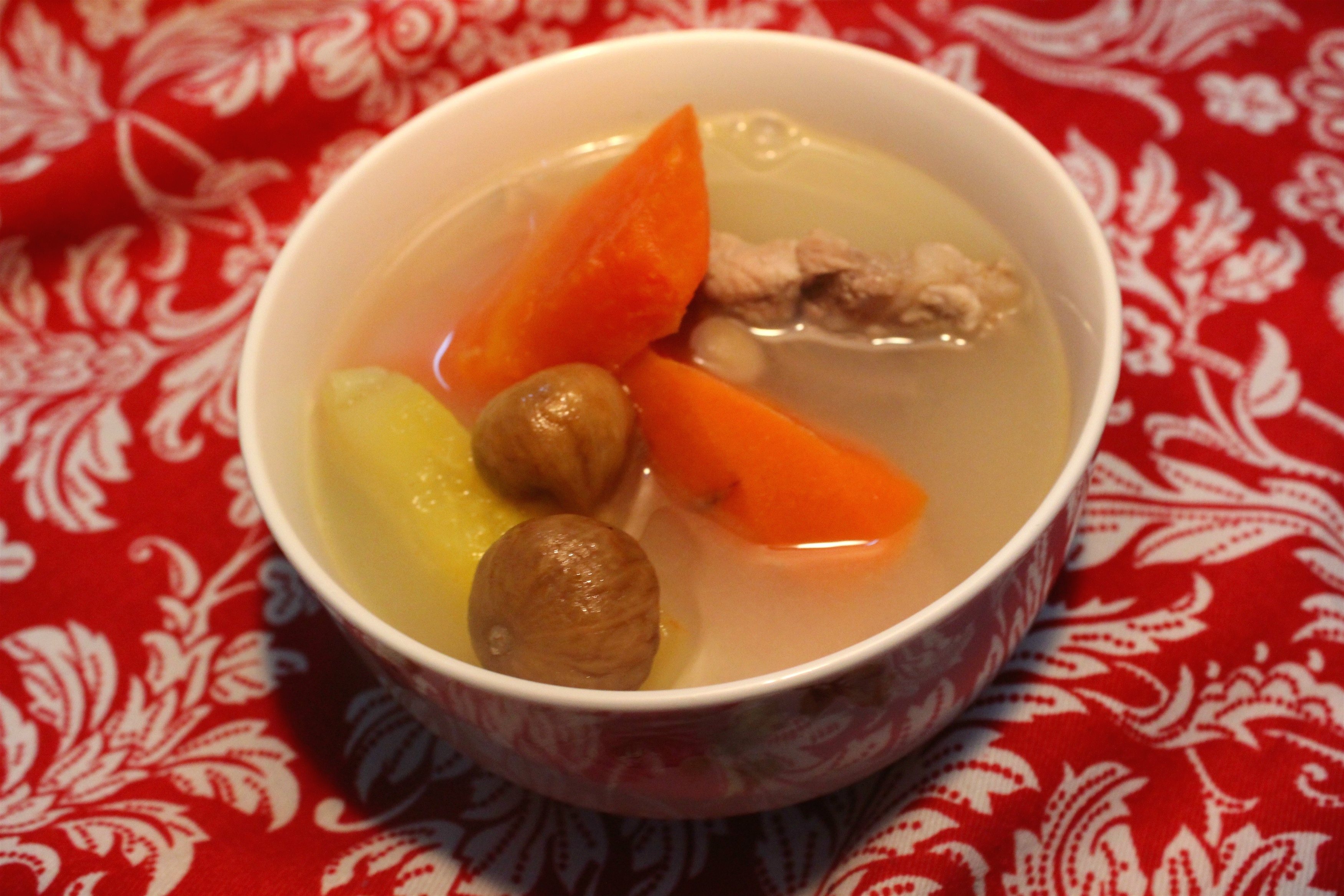 海底椰无花果雪梨汤