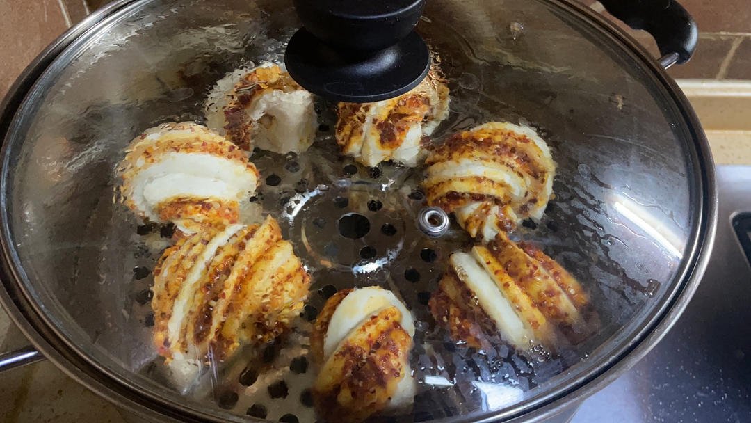 超级好吃的麻辣花卷