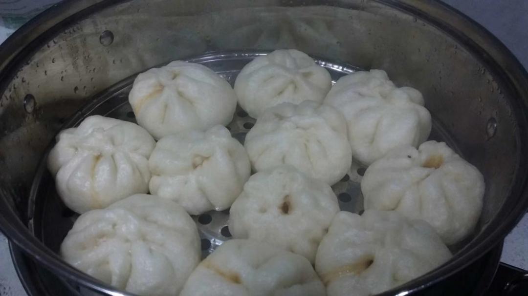 肉包子,杠杠的
