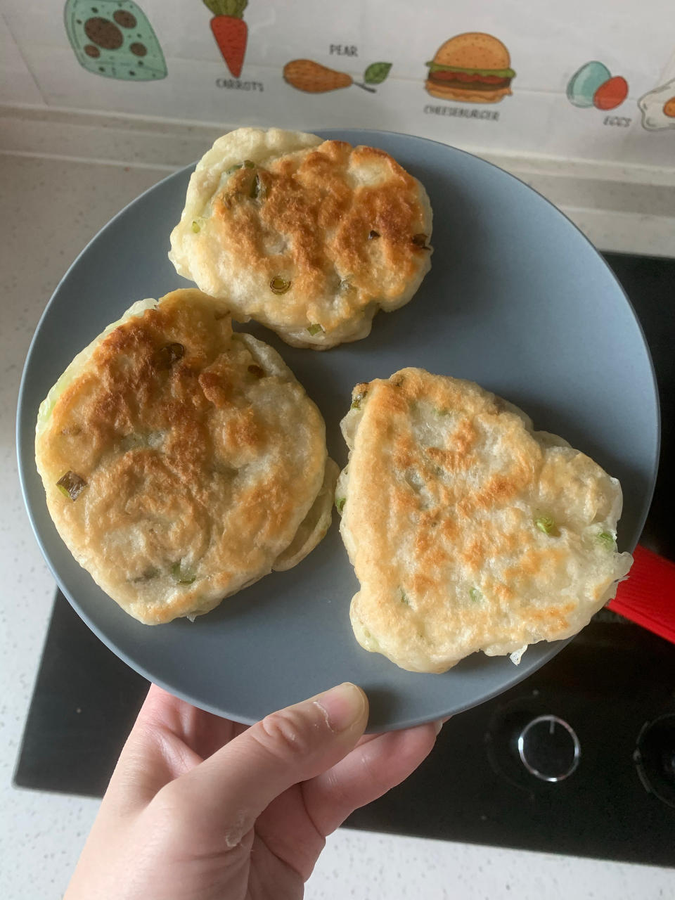 手不粘面，早上5分钟做葱花饼，又香又软