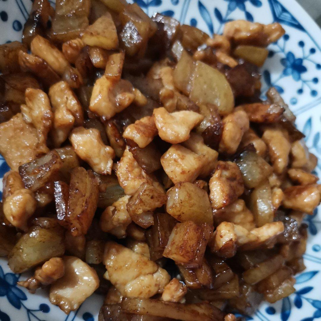 一道怎么做都好吃的干煎土豆鸡丁（红烧，咖喱，椒盐，孜然）