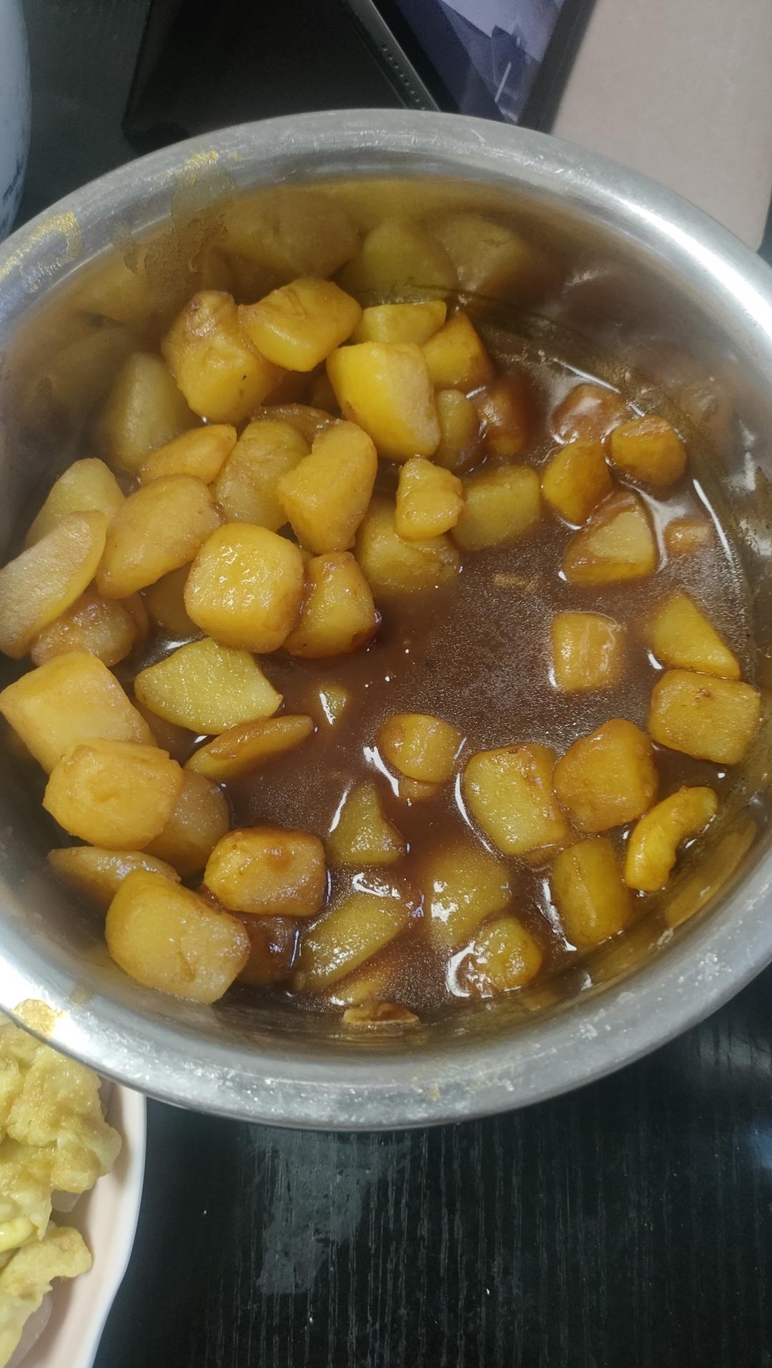 🔥巨下饭，软糯入味！比肉还好吃的红烧土豆