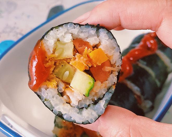 自制寿司🍣也太简单了吧的做法