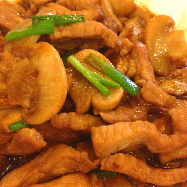 蘑菇炒肉片