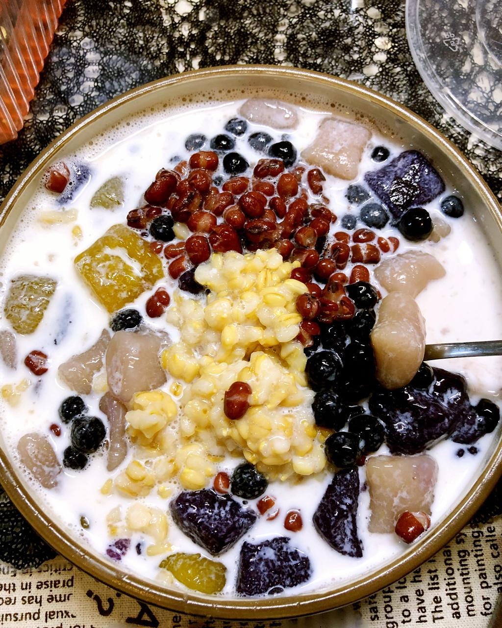 手工芋圆（完全不输鲜芋仙）