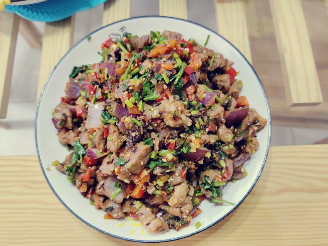 厨师长教你：“孜然羊肉”的家常做法，香味浓郁，简单易学，收藏