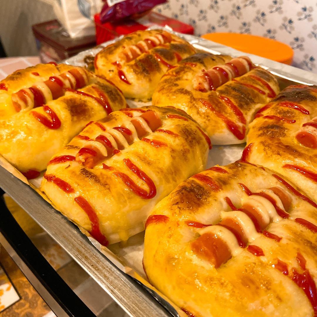 用烤箱自己做面包--手工牛奶吐司面包