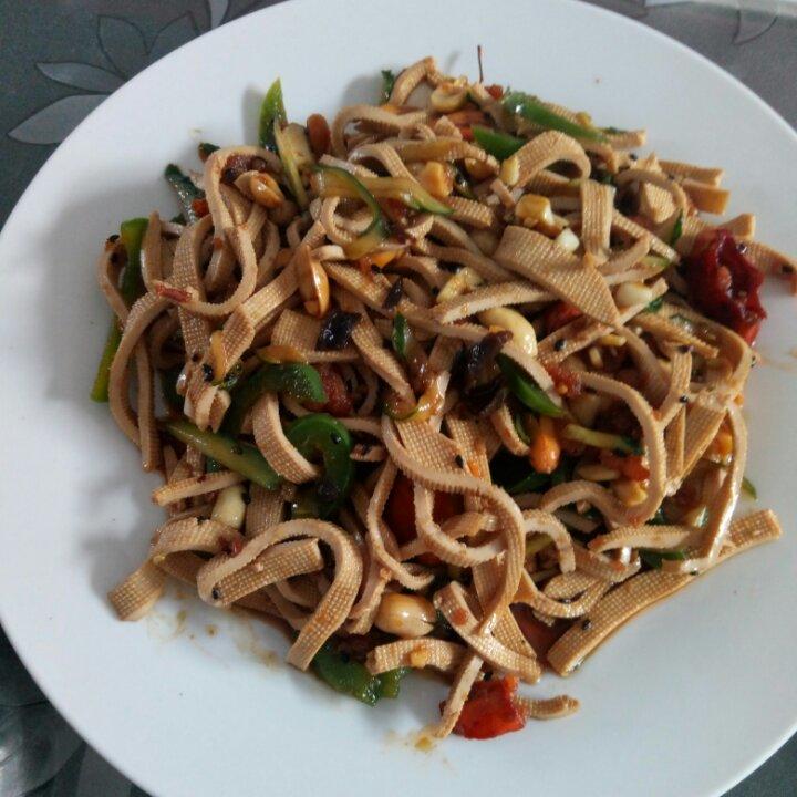 凉拌豆腐皮