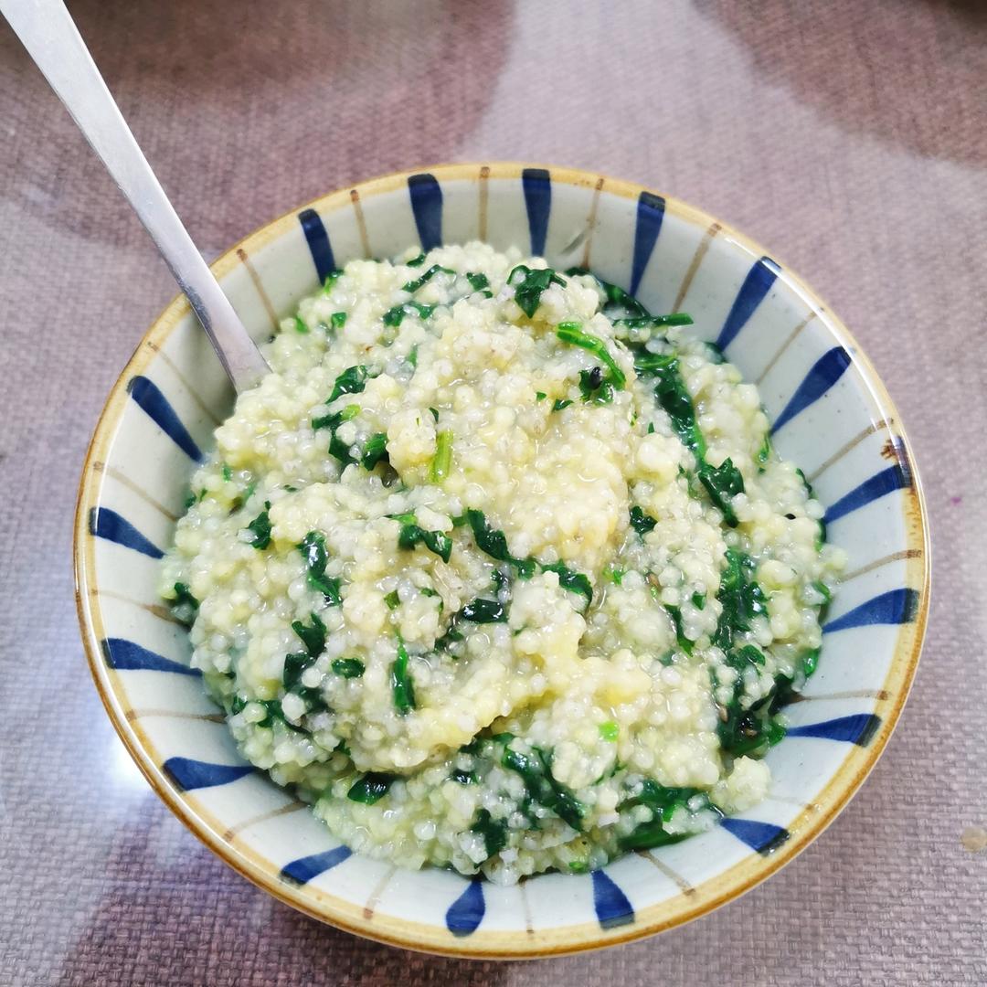 菠菜鸡蛋小米粥