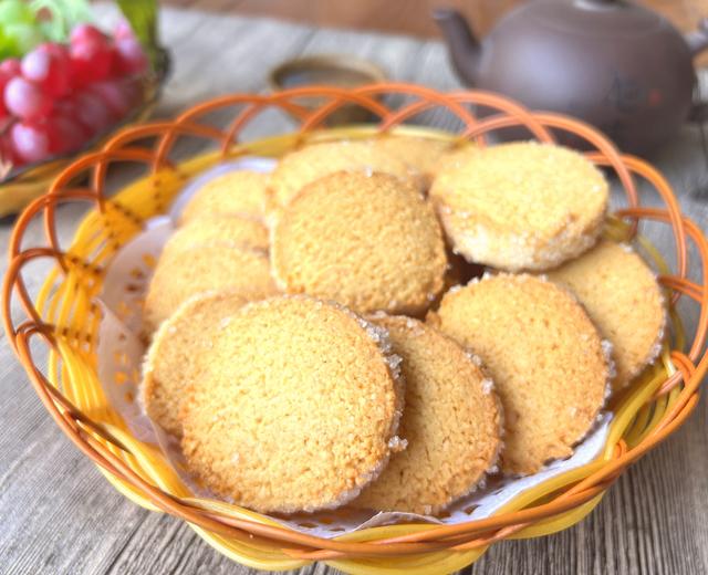 椰香浓郁,外脆内酥,年货必备的椰蓉饼干的做法