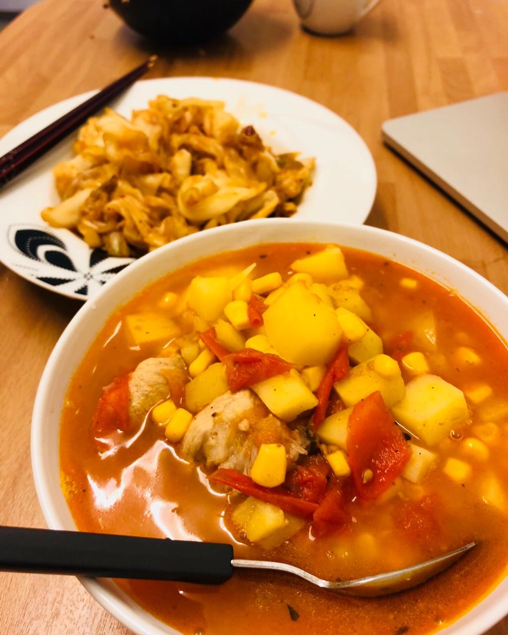 番茄土豆玉米排骨汤