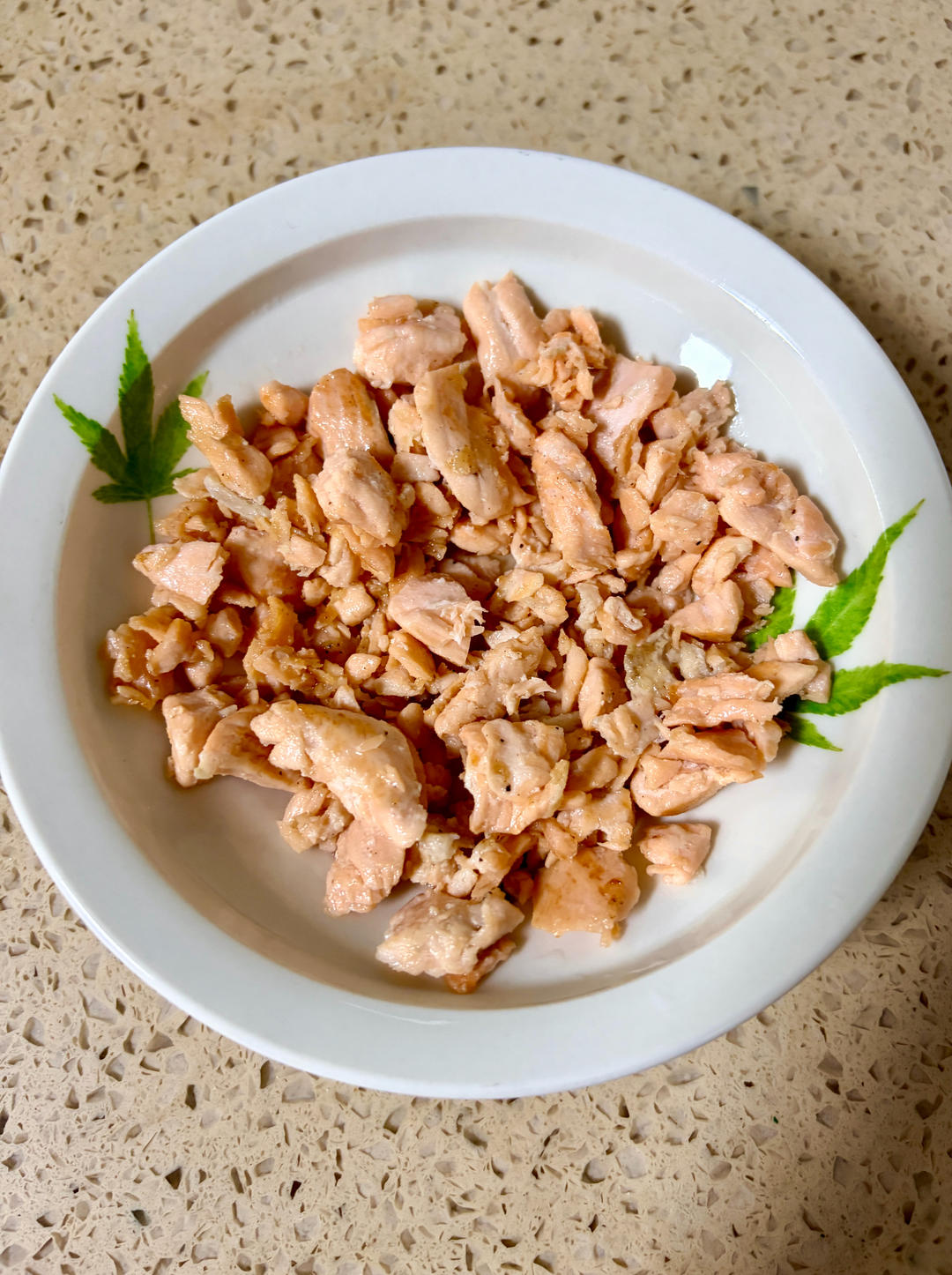 煎三文鱼碎 极简单下饭菜——中式一日三餐（三百十七）