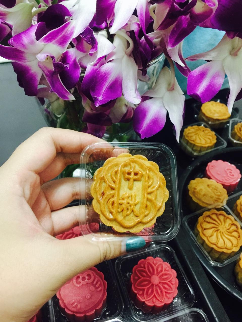 广式月饼—蛋黄莲蓉月饼