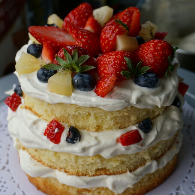 圣诞“裸蛋糕”