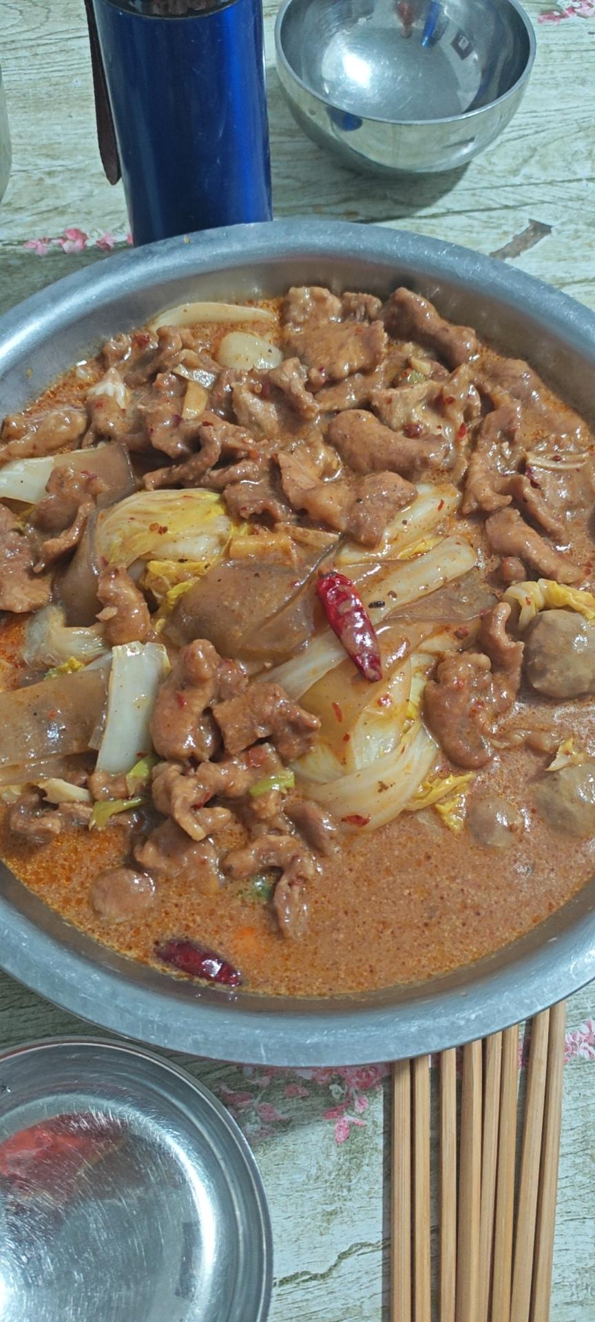 在家自己做的麻辣烫，太香了！！！