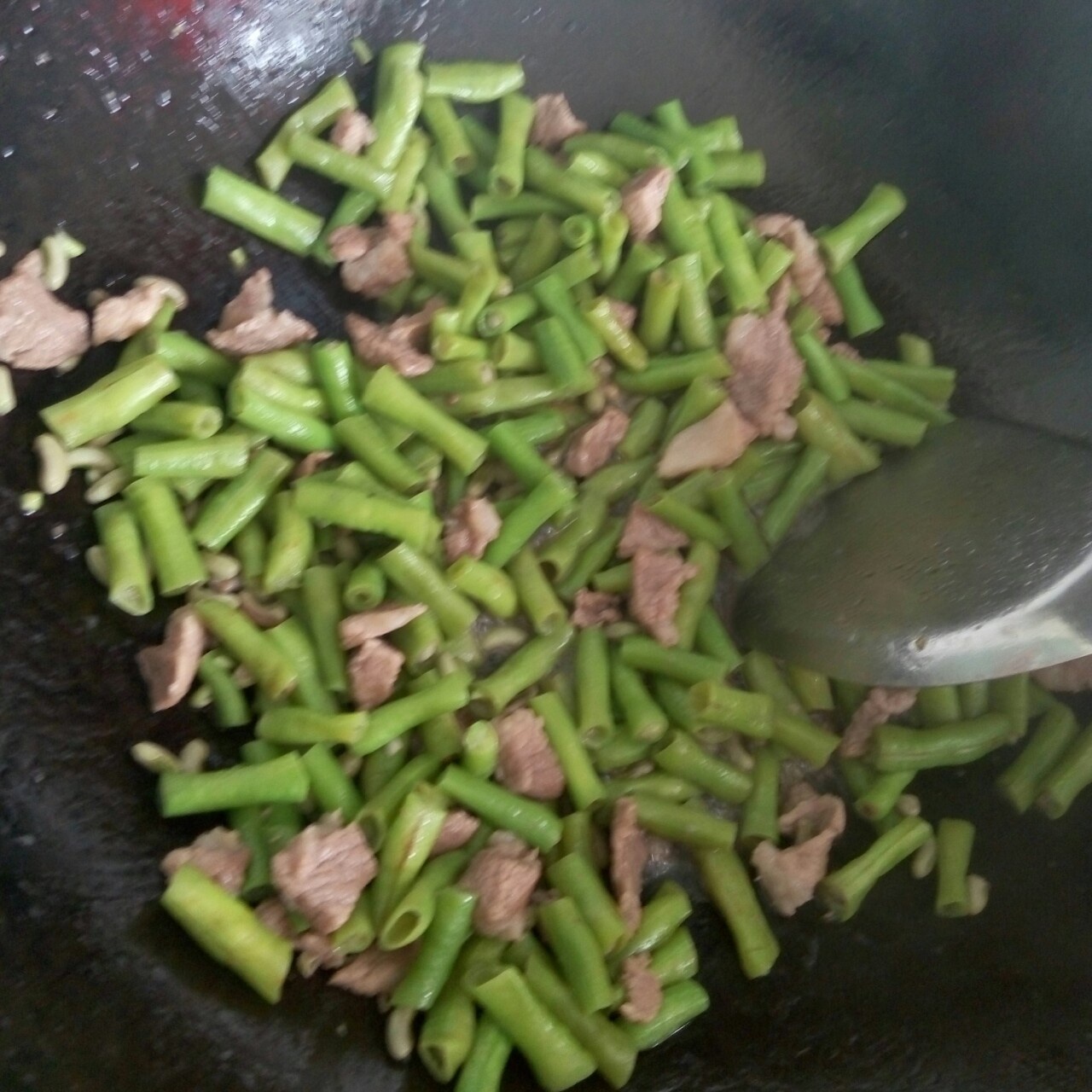 豆角炒肉片