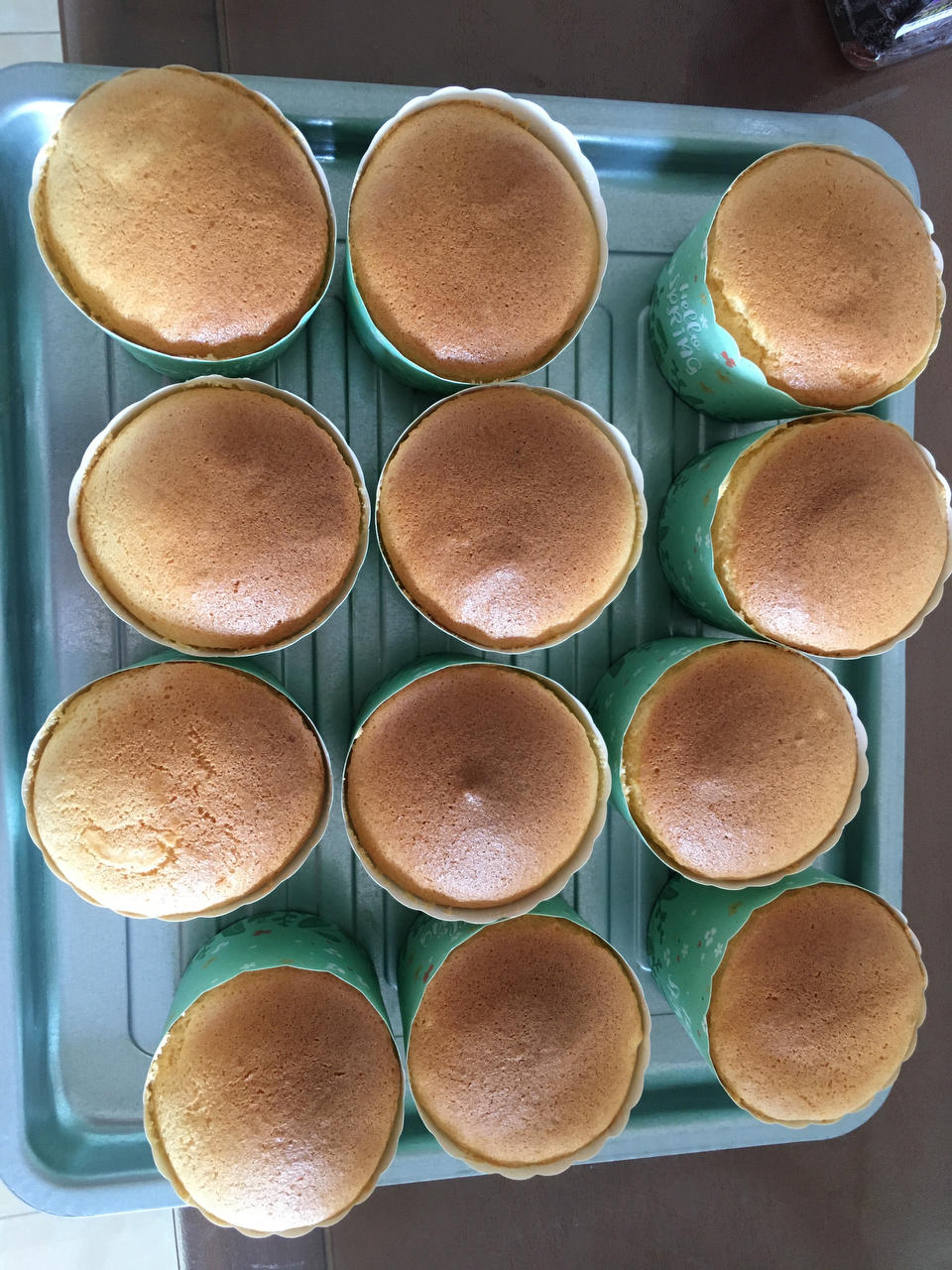 纸杯蛋糕 8寸戚风蛋糕的量