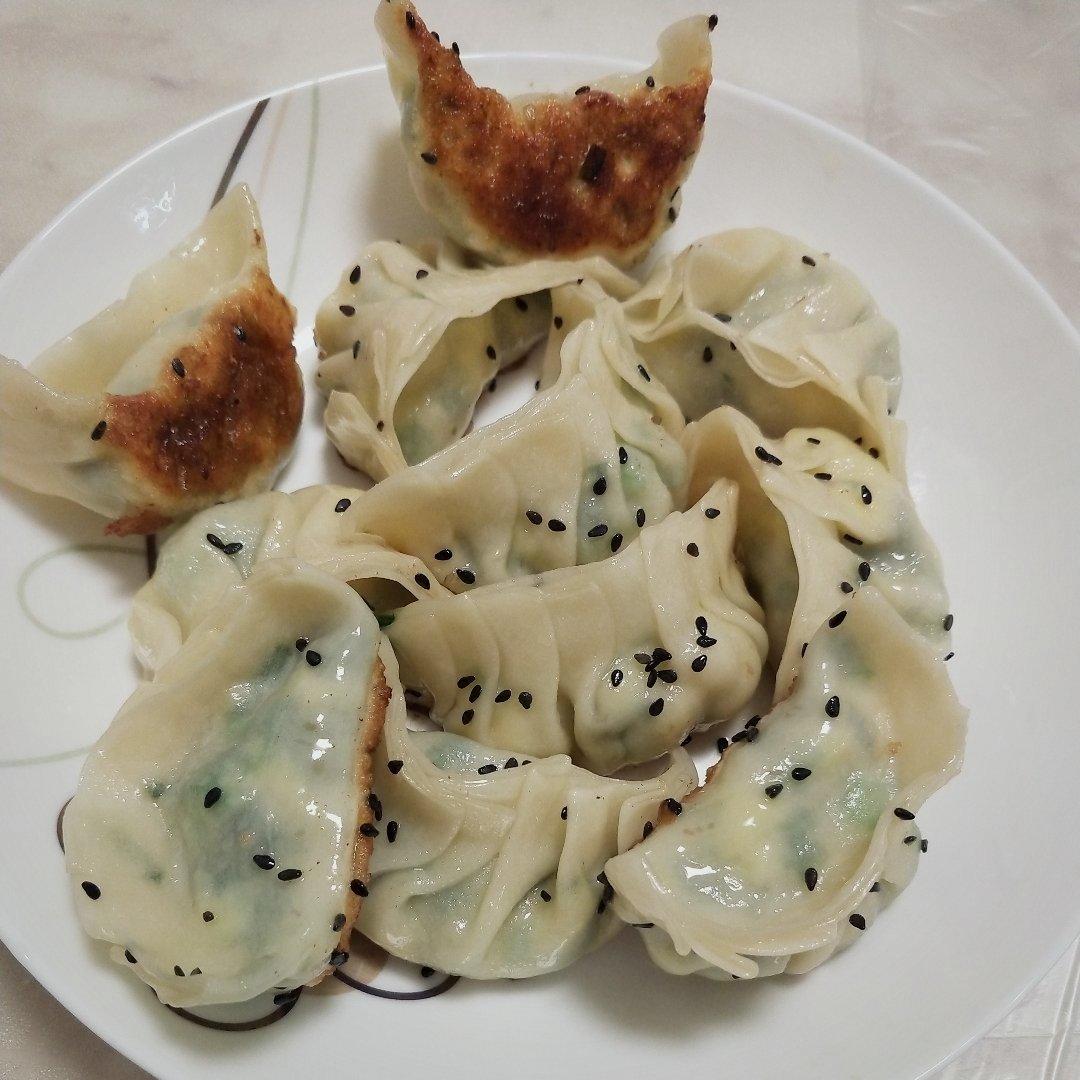 速冻水饺新做法~锅贴 煎饺