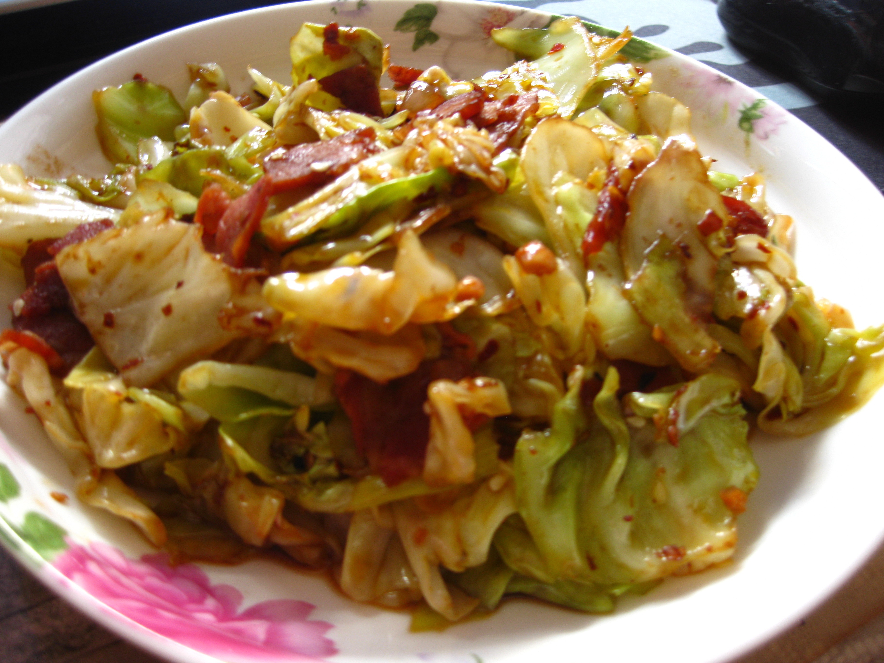 干锅培根手撕包菜