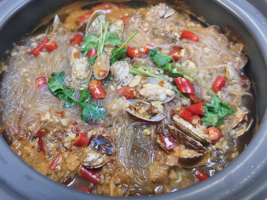 砂锅花甲粉丝煲