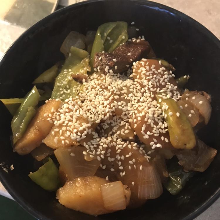 美味的大盘牛肉