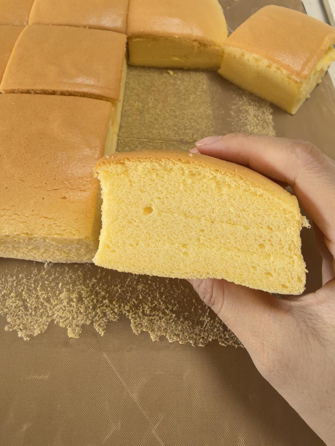 堪比柯基屁股
爆浆芝士🧀古早蛋糕
