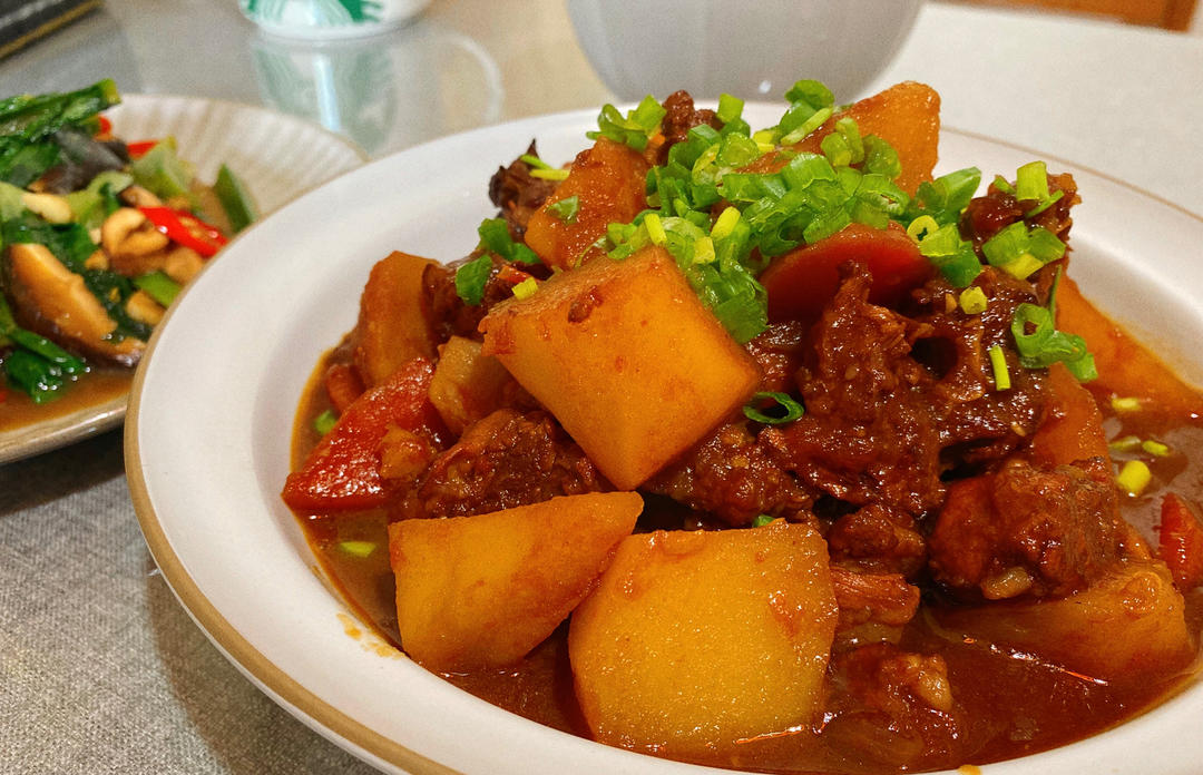 番茄土豆炖牛腩