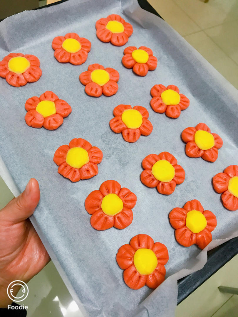 送你一朵小红花 🌺免模具｜零难度花朵饼干