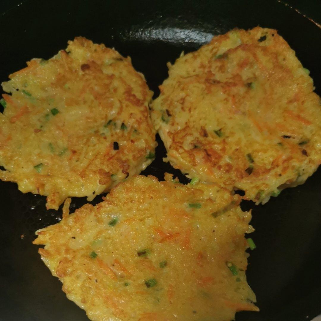 土豆饼(土豆胡萝卜丝饼)