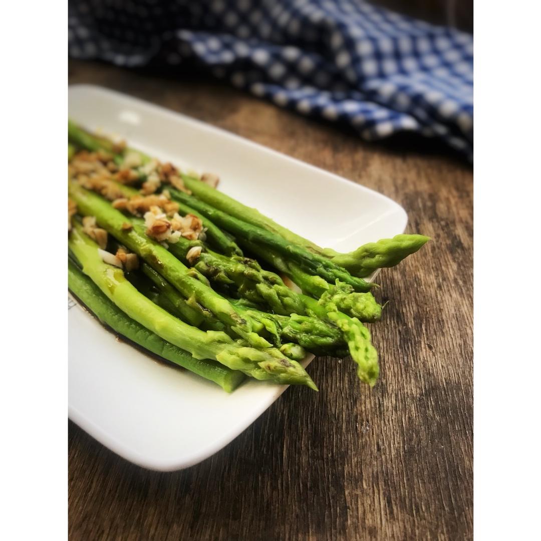 鲜味油淋芦笋