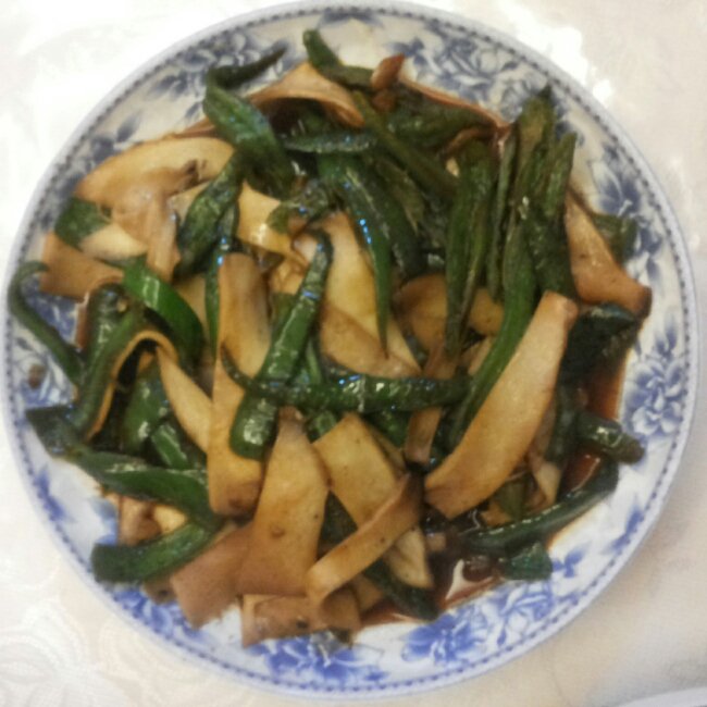 青椒素炒杏鲍菇