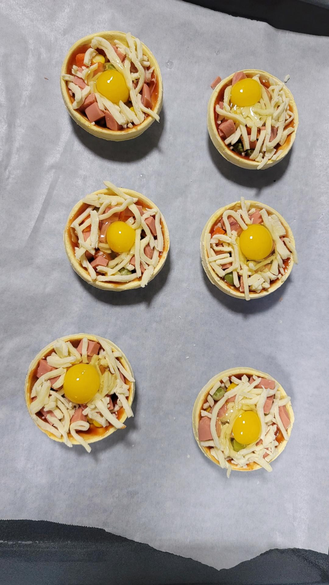 让宝宝毫无抵抗力的鹌鹑蛋披萨蛋挞杯