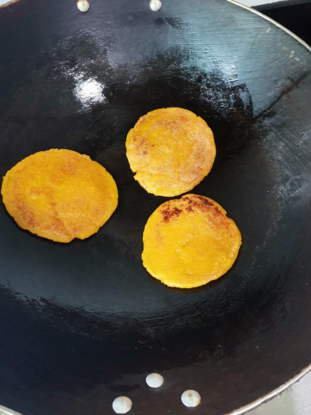 南瓜糯米糍Vs南瓜饼（一个方子三种吃法）