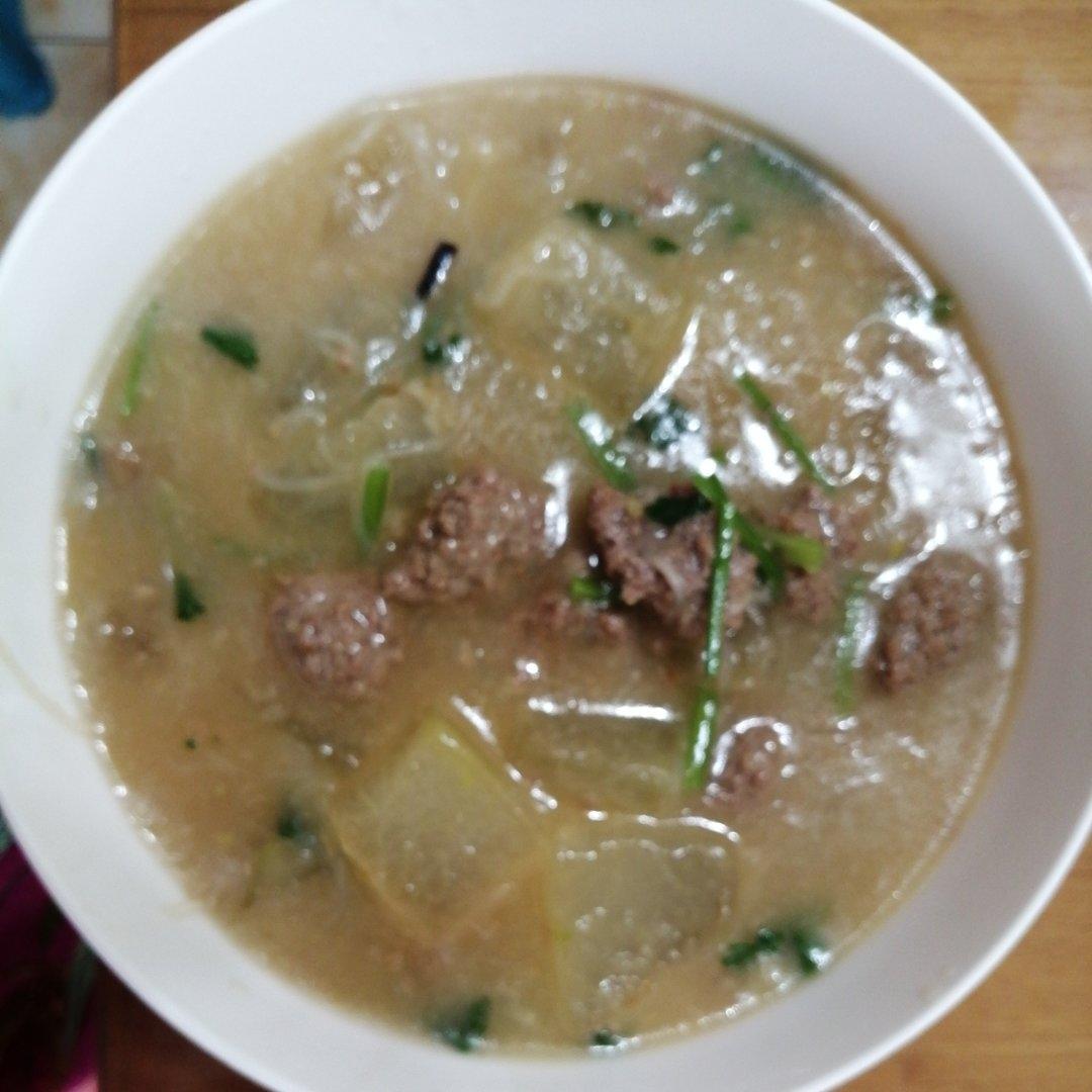 【冬瓜羊肉丸子汤】从调馅到下丸子的手法，超详细版本！