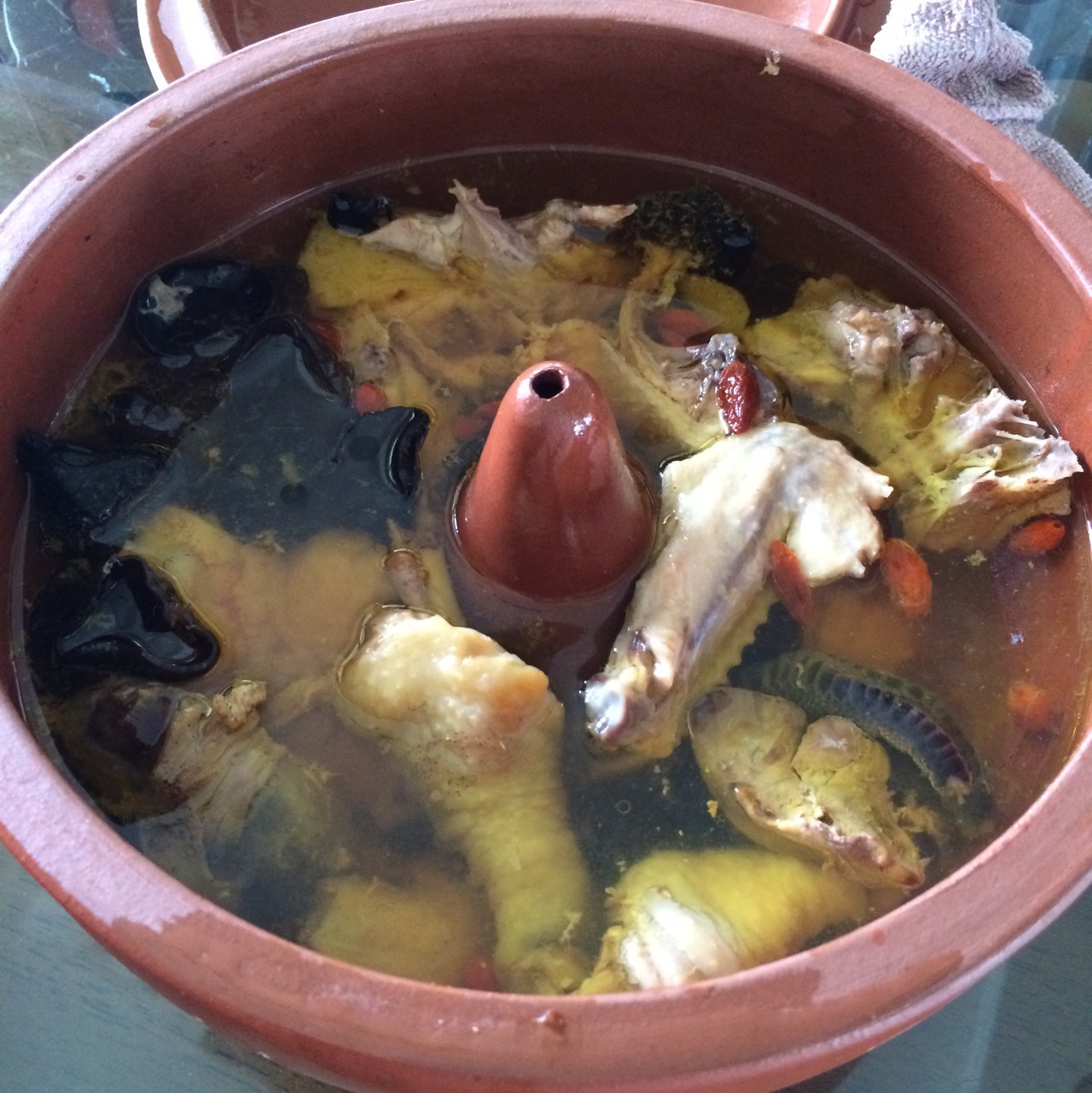 气锅鸡 (无水无药膳)