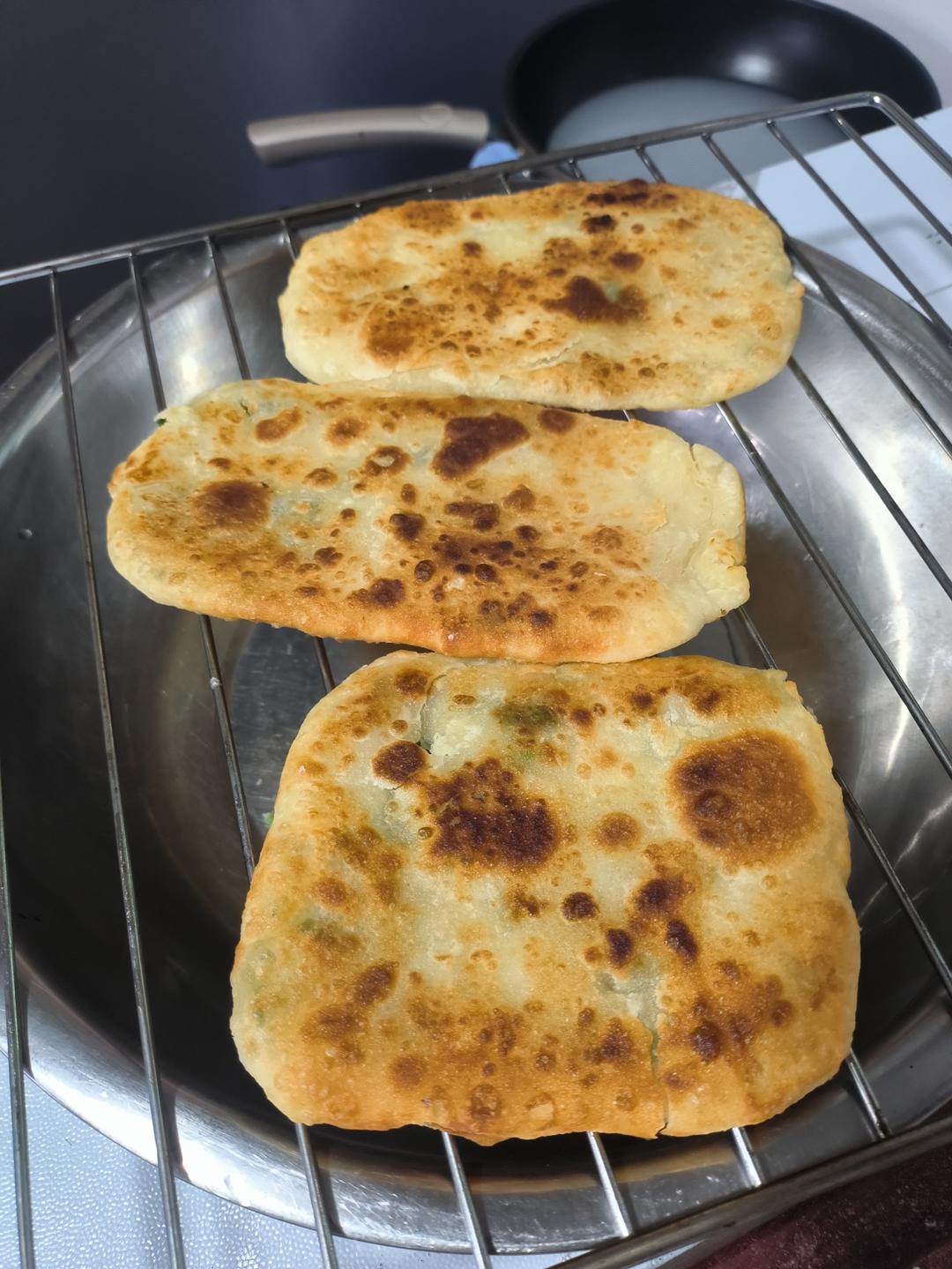 葱油酥饼（平底锅N层版，不酥不要钱）