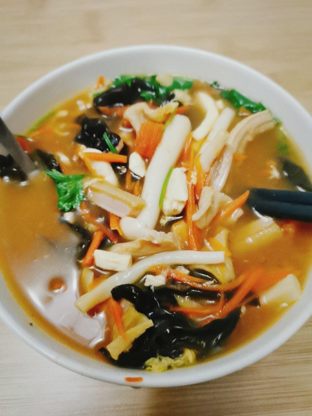 酸辣肚丝丸子汤