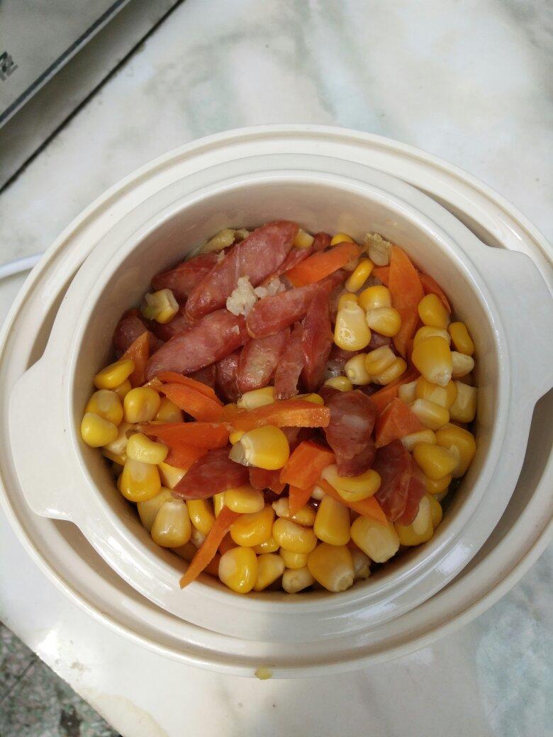 【电炖盅】怎么做都好吃的香菇腊肠焖饭